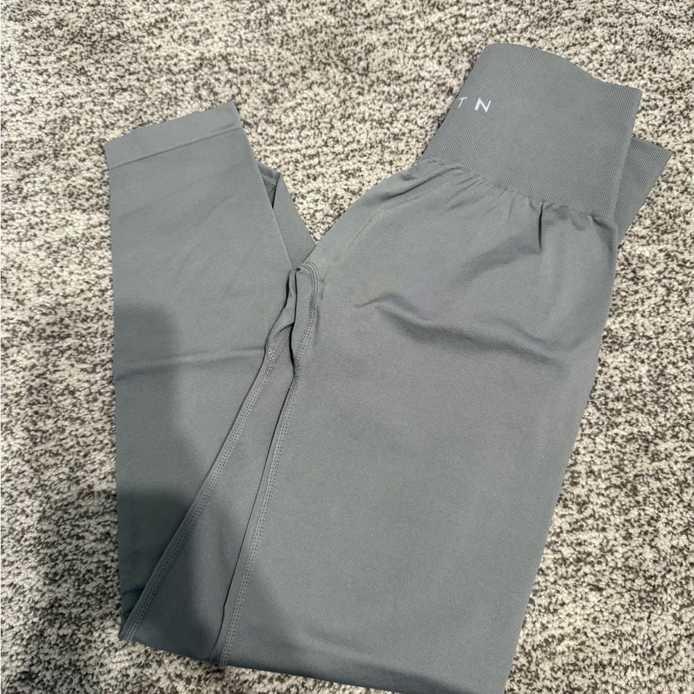 NVGTN Gray Leggings